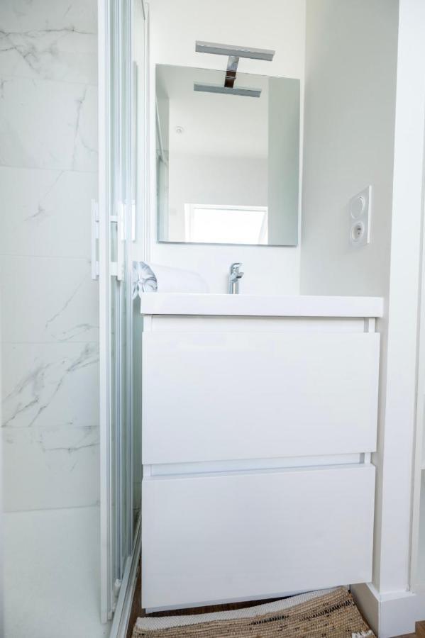 Le Poulorio 12 - T2 - Proche Gare - Dernier Etage By Locly Apartamento Lorient Exterior foto