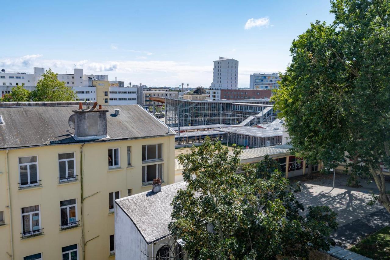 Le Poulorio 12 - T2 - Proche Gare - Dernier Etage By Locly Apartamento Lorient Exterior foto